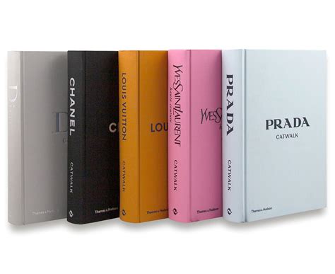 louis vuitton booklet